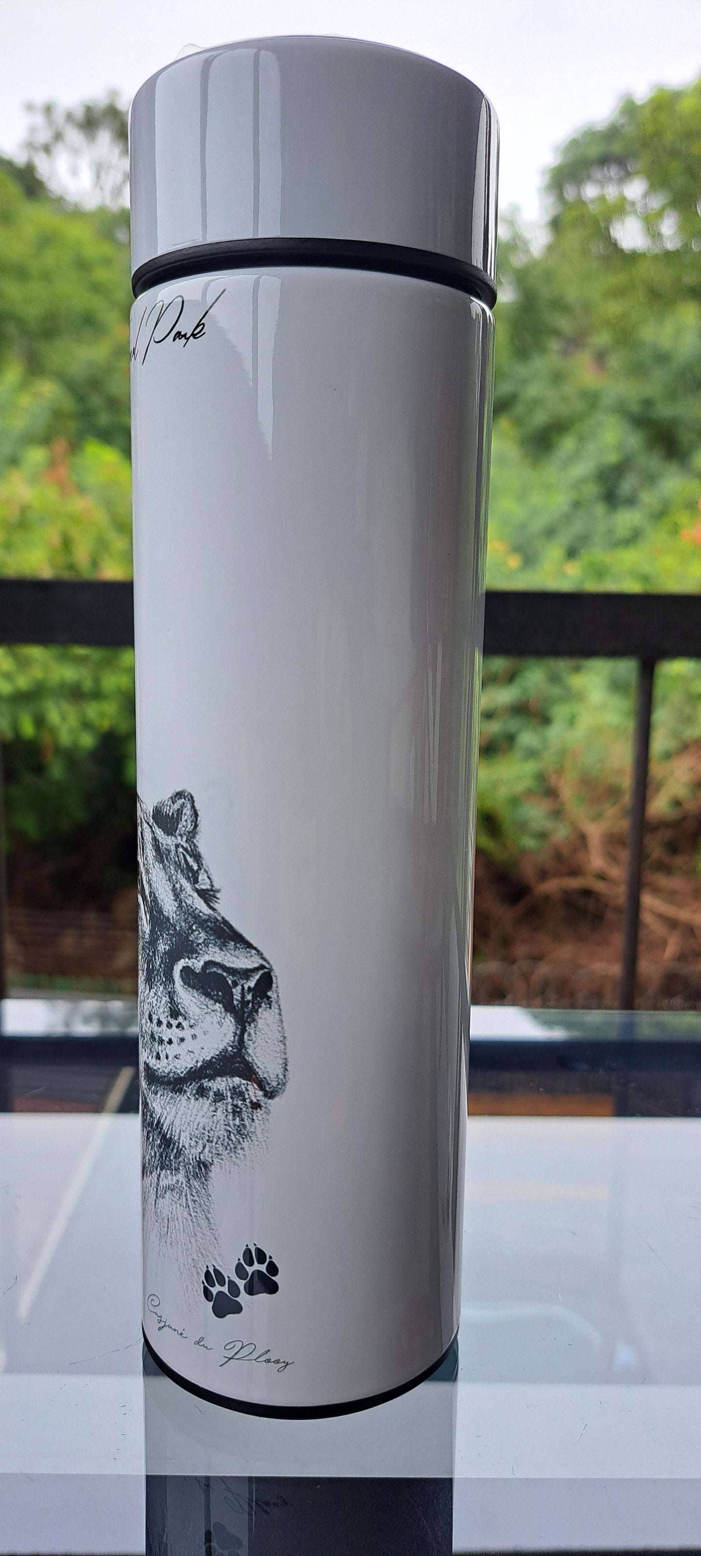 Lioness 450ml Digital display flask