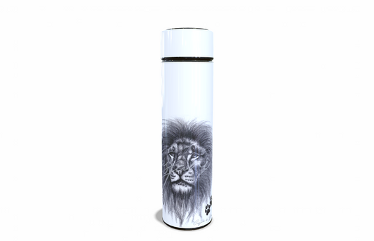 Lion 450ml Thermal flasks front view - Hand-Drawn by Casjané du plooy Art